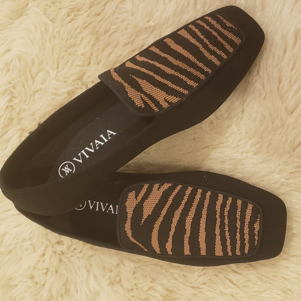 Vivaia,  Blk/Animal print  size  7 1/2